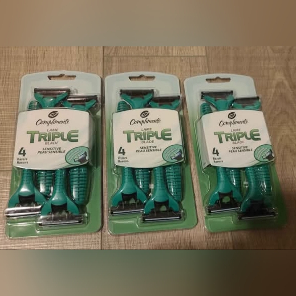 3 Packs Compliments Triple Blade Razors